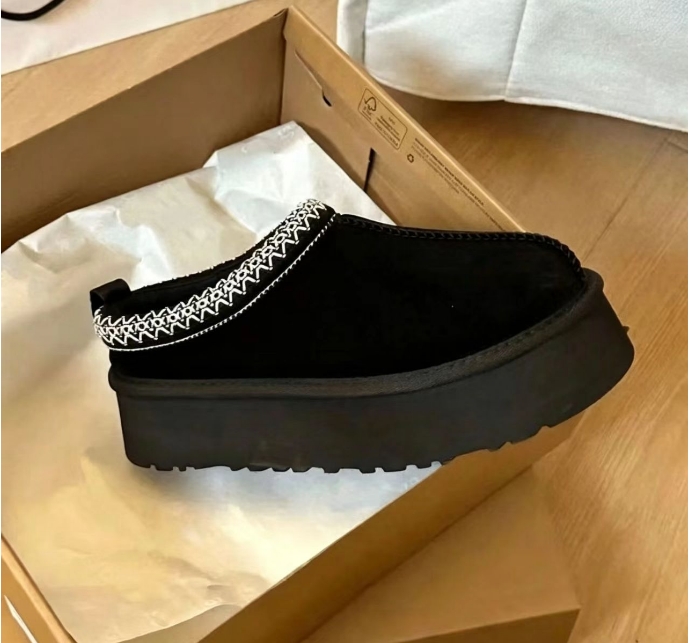 Pantoufles mode plate-forme moelleuse pour femmes 2026 hiver peluche chaud coton chaussures femme confort Slip unisexe maison UG