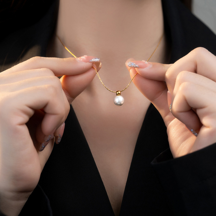 French Style Light Luxury Single Pearl Necklace For Women, High-End Niche Titanium Steel Non-Fading Pendant, Elegant Collarbone Chain Accessory