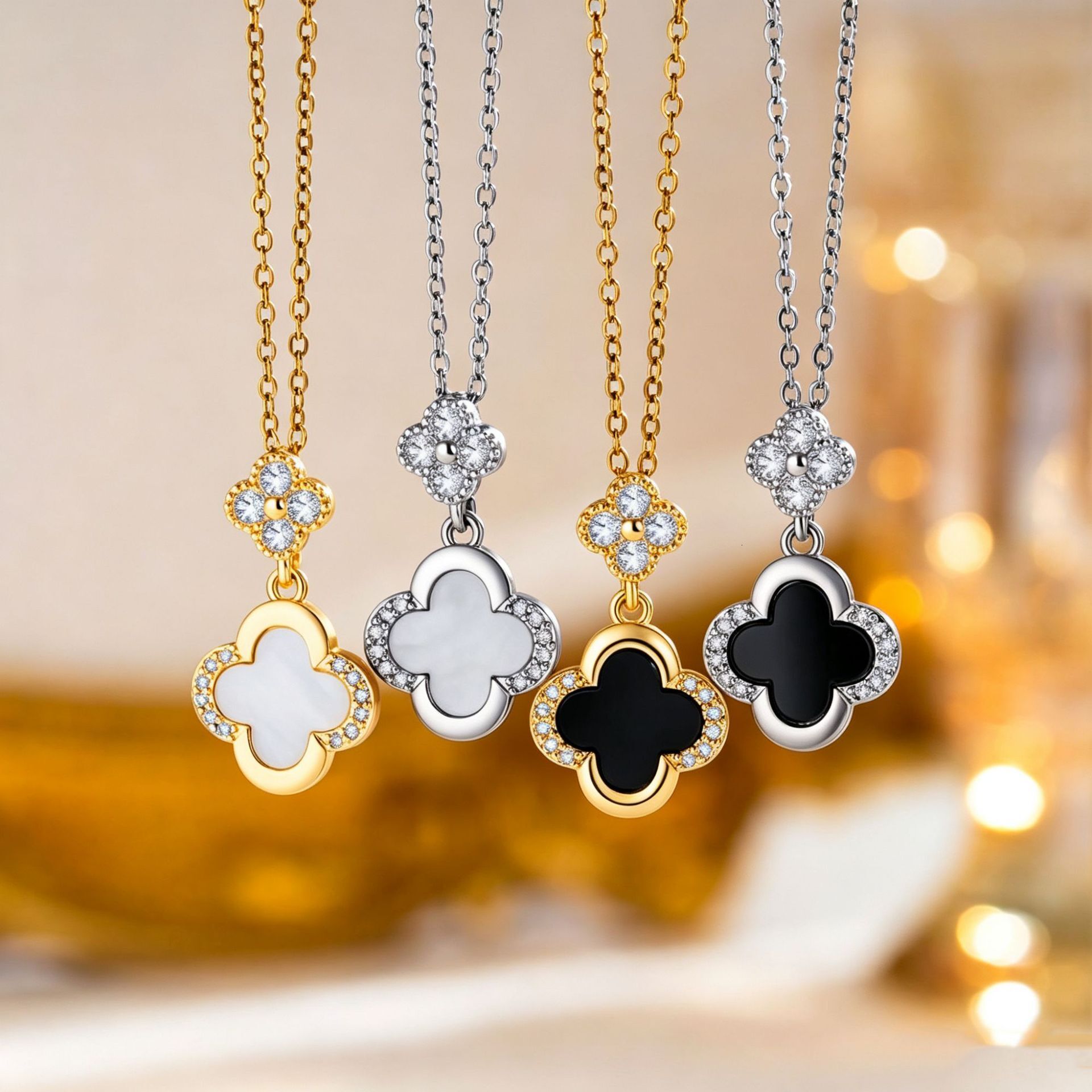 Light Luxury Lucky Four-Leaf Clover Micro-Paved Necklace For Women, Exquisitely Designed With A High-End Feel, Trendy And Stylish Floral Clavicle Ch