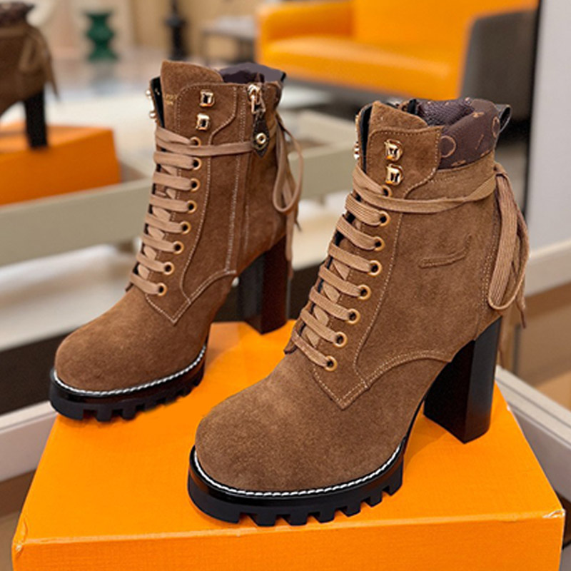 Luxury Star Trail Ankle Boots Camel Suede Calf Leather Multi Functional Anti Slip Rubber Sole Shoe Collar Leather Print Splicing Ladies High Heeled
