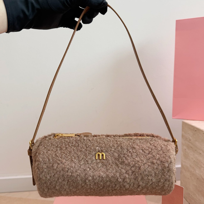 10A Designer Lamb Hair Pen Holder Bag Fashion Tote Bags Fashion Luxury Ladies Retro Cylindrical Shoulder Bag Classic Printed Canvas Mini Round Tubul