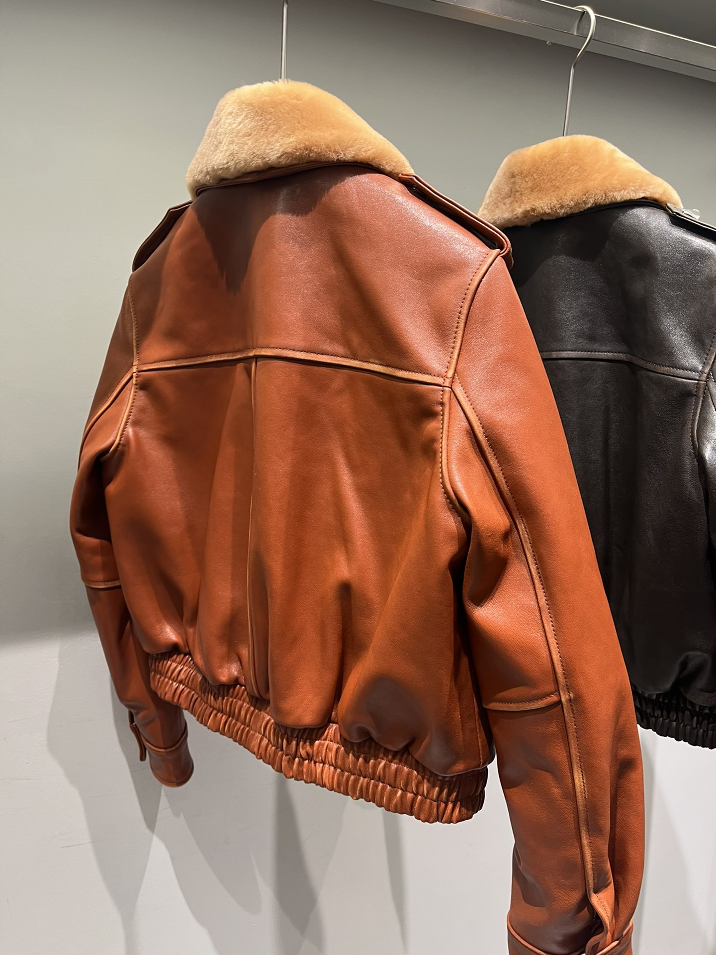 Designer leather jacket women high quality genuine leather clothing women designer winter jacket women fashion designer fur coat women real M jacket