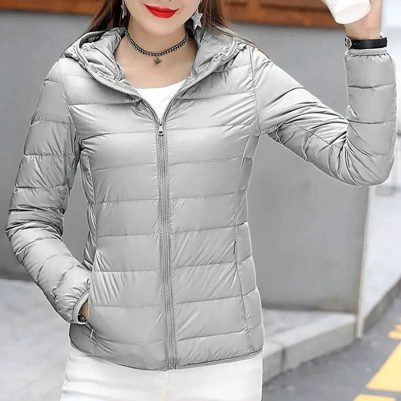 Femad 2025 Jacket Women Winter Light White Duck Down Jacket Slim Puffer Jacket Portable Windproof Down Coat Top S261014RDSP