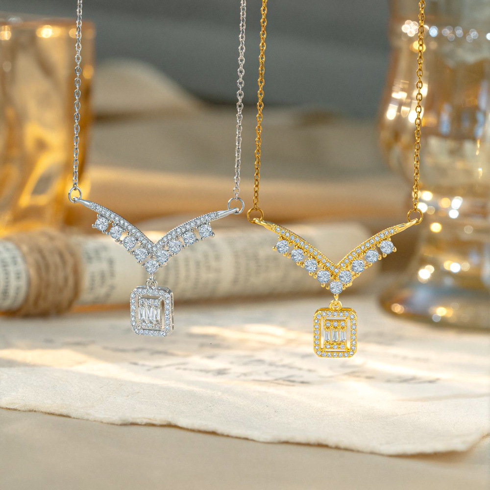 French-Style, Lightweight Luxury V-Shaped Full Diamond Embellishments, Featuring Small Square Diamonds Set In Delicate Micro-Pave Design. This Exqui