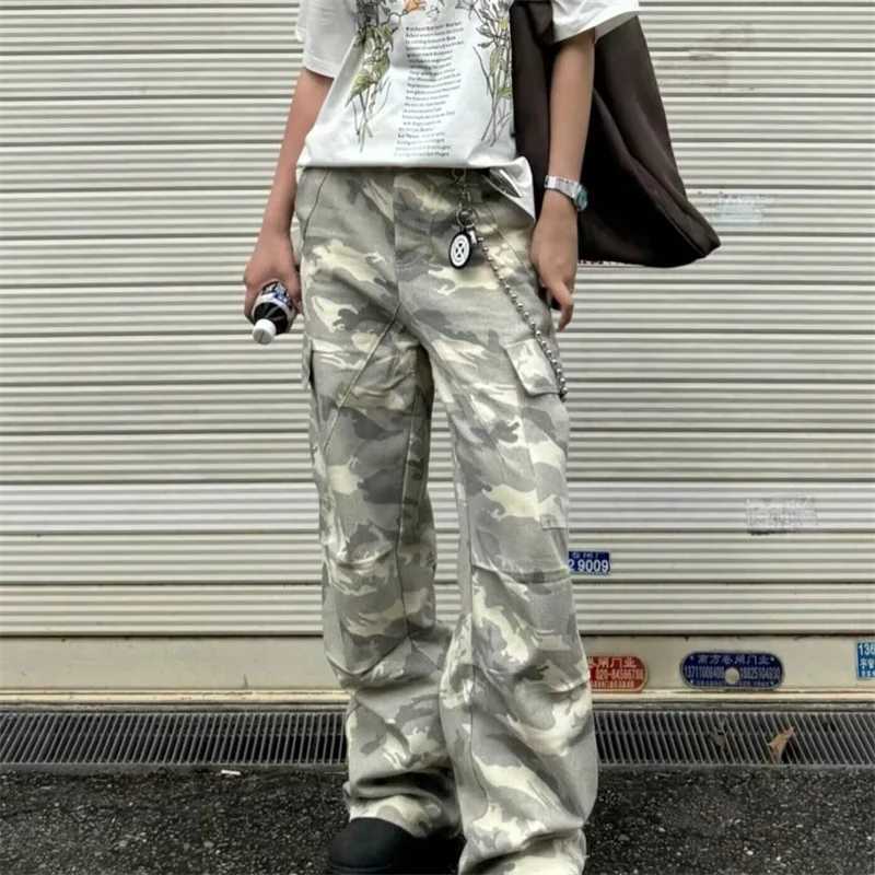Men's Jeans New Men's Multi-pocket Y2K Denim Pants American Vintage Camouflage Cargo Jeans High Street Washed Straight Wide Leg TrousersT2