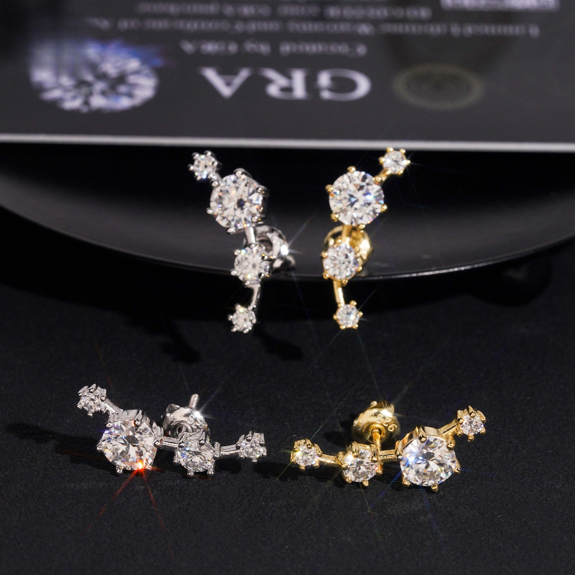 new six-prong single stone earrings S925 silver inlaid with VVS moissanite, best-selling jewelry