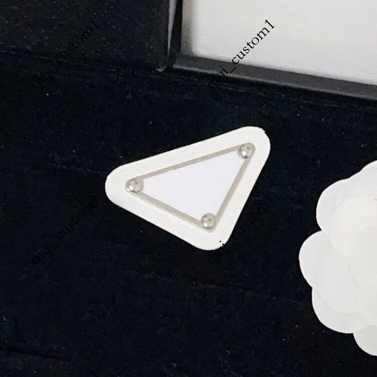 15 Syle French Broochesw Fashion Brand Designer Love Badge Brooches Luxury Jewelry Monogram Brooch Springime Gif Lapel Pins Wedding Pary Clohes Bag6