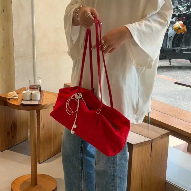 Shoulder Bags 2026 Popular Red Nylon Tote Bag Lightweight Large Capacity Women Commute Hand Shoulder Underarm Bag X261016