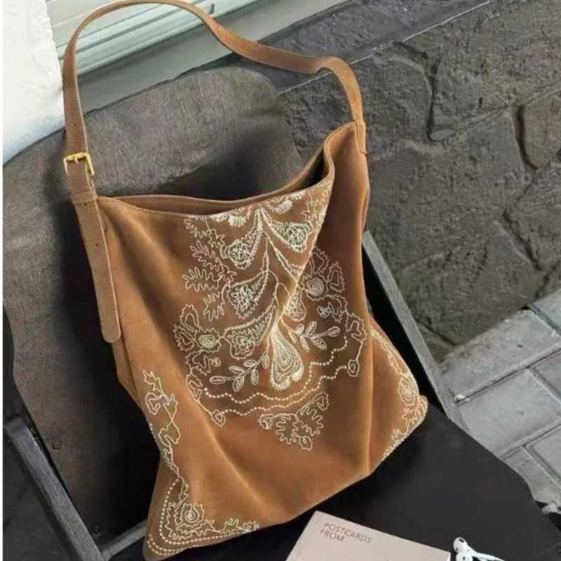 Shoulder Bags Retro Bohemian Print Tote Bag Women Brown Suede Large Capacity Handbag Ladies Daily Commute Versatile Ethnic Style Shoulder Bags X2610