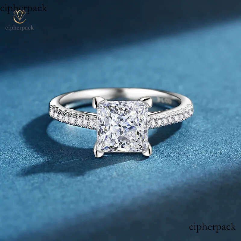Rulalei Classical Four Claw Jewelry Wedding Rings Real Sterling Sier Princess Cut White Moissanite Dia Party Eternity Women Engagement Band Ring Gif