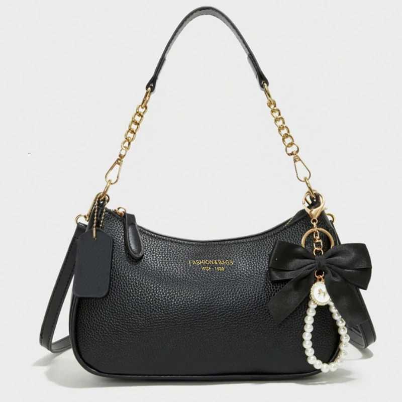 Evening Bags Solid-Color Faux Leather Hobo Bag with Shell Chain Strap Casual Style Commuting Outings Shoulder Underarm Bags For Women H261016