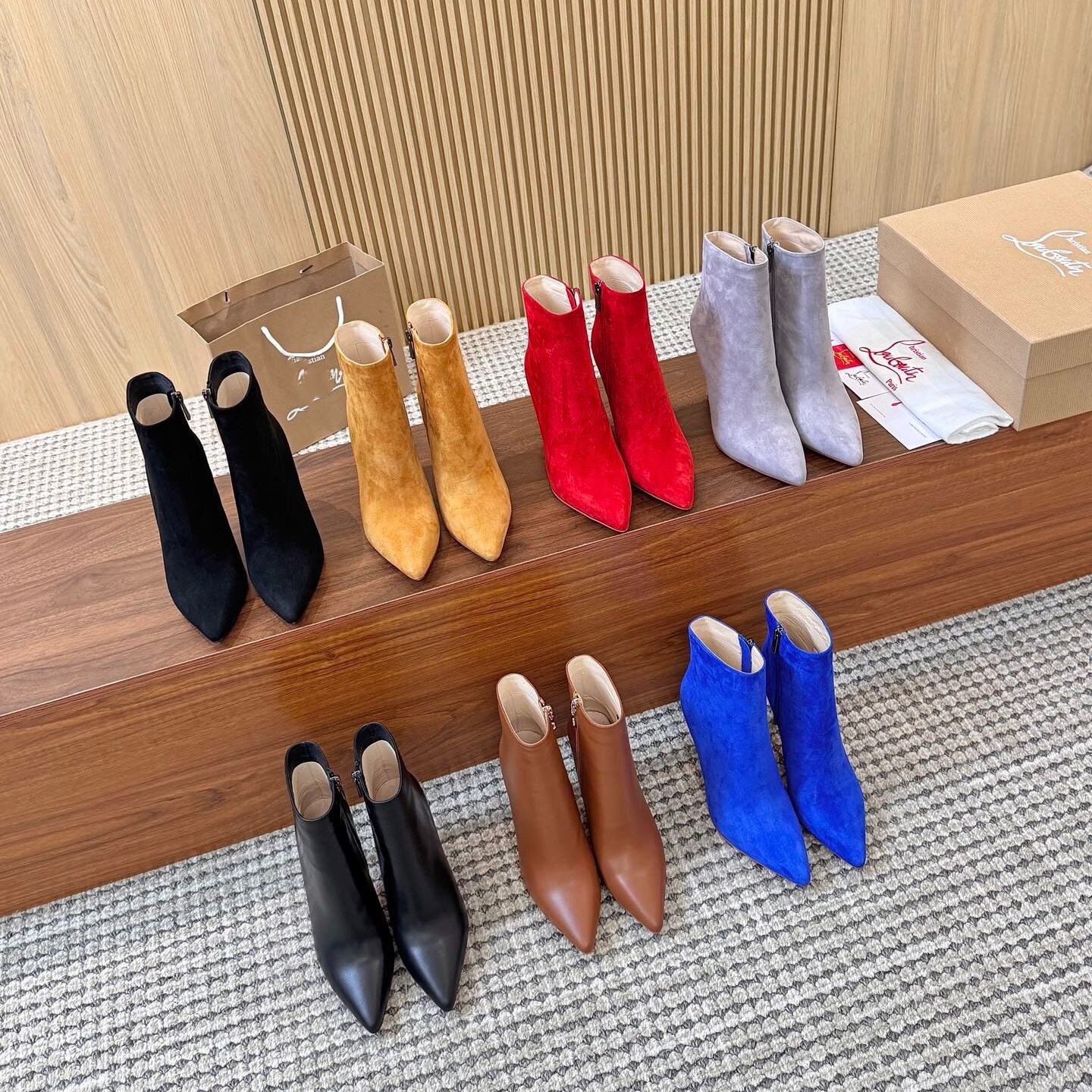 Fashion Designer Luxury Black Leather Ankle Boot Booties High Heel Zipper Point Toe Formal Party Womens Quality Modern Stylish Red Pink White Gold O