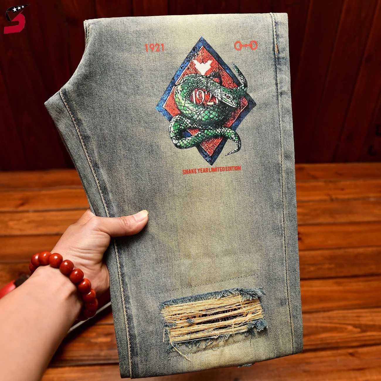 Men's Jeans Designer Fashion New Jeans Perforated Patch Wrinkle Washed Nostalgic Elastic Slimming Retro Light Blue Men's Pants Y2KT261016