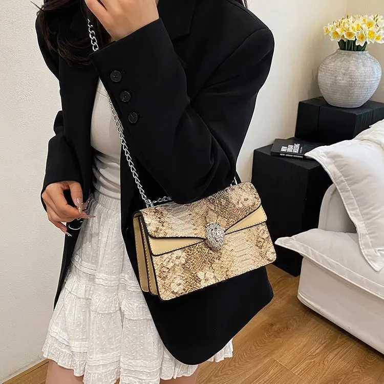 Simple Chic Designer Diaper Bags For Women Classic Solid Color Crossbody Bag Messenger Bag Stylish Casual Elegant Q261016