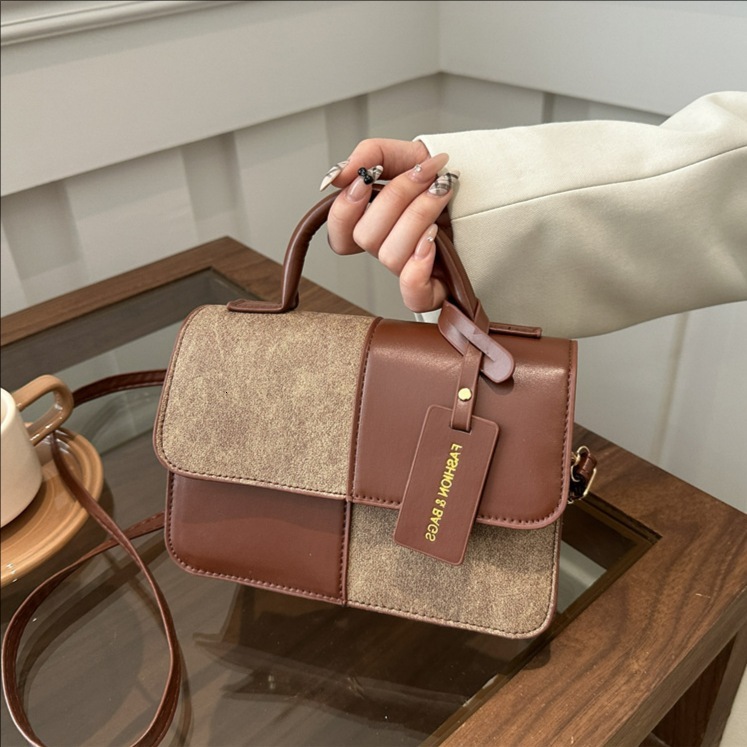 Foreign Trade Niche Handheld Small Bag For Women 2026 Ladies' Handbag New Fashion Commuter Small Square Bag High-value Single Designer Bag Shou