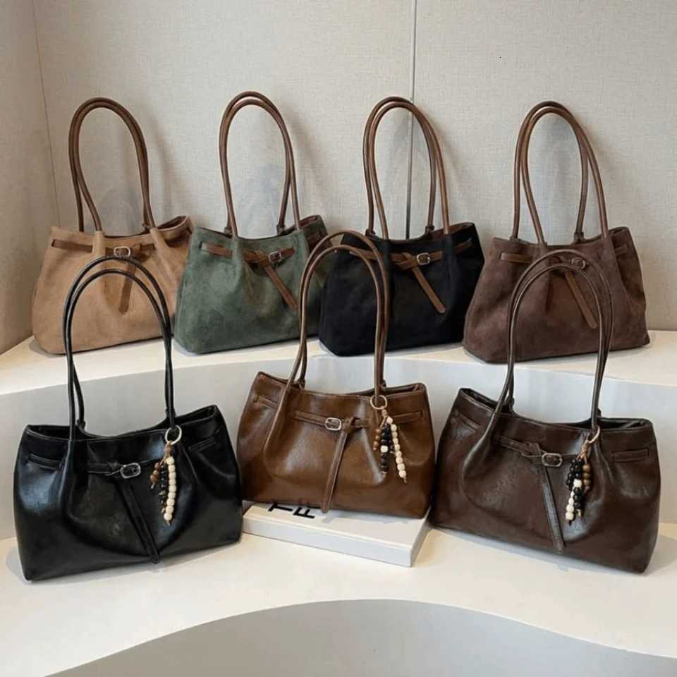 Totes Suede/PU Leather Shoulder Bag Elegant Large Capacity Handbag Available in 4 Colors Solid Color Commuting Tote Bag X261016