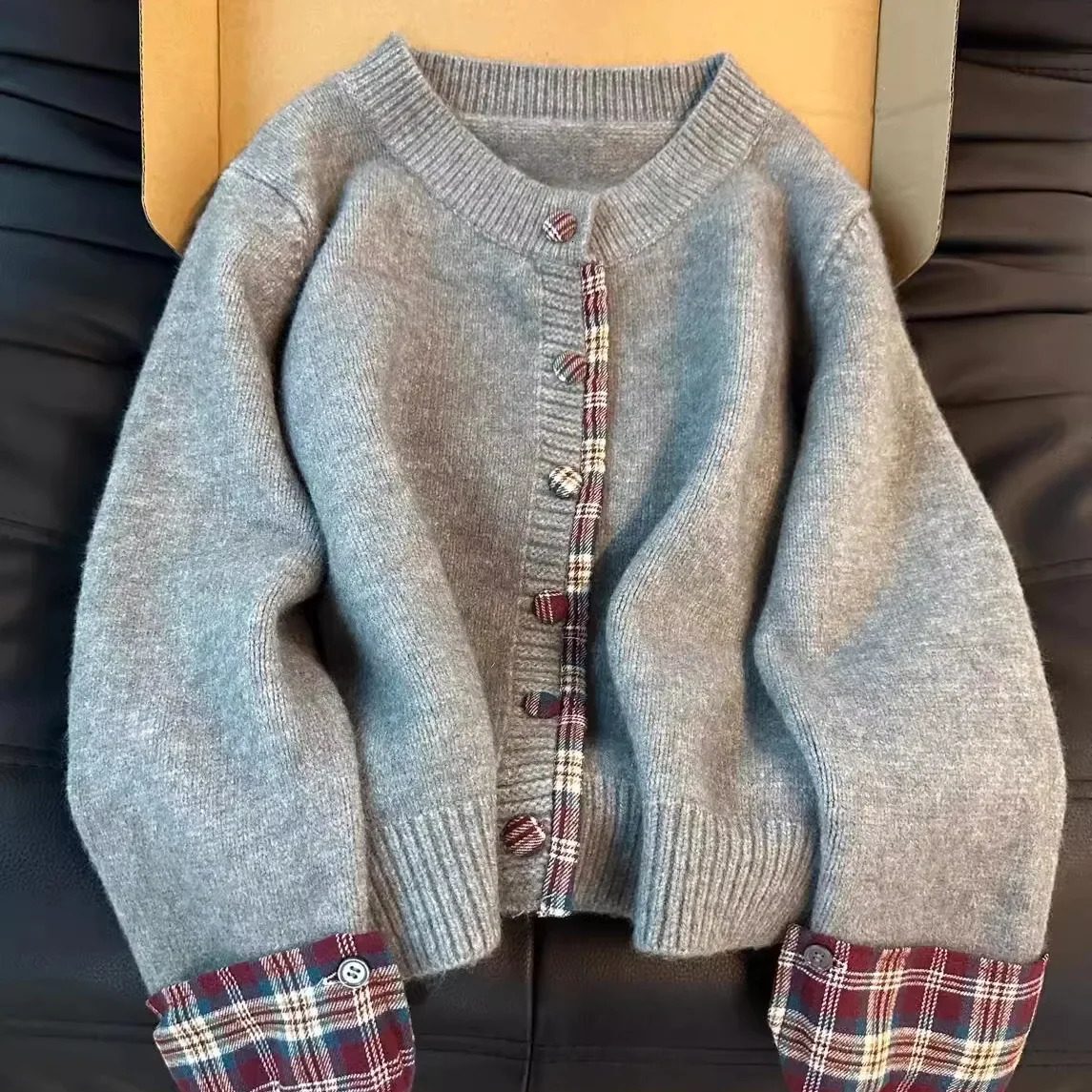 Korean two-piece round neck stitching plaid sweater women's autumn and winter clothes loose casual Joker cardigan top 261015