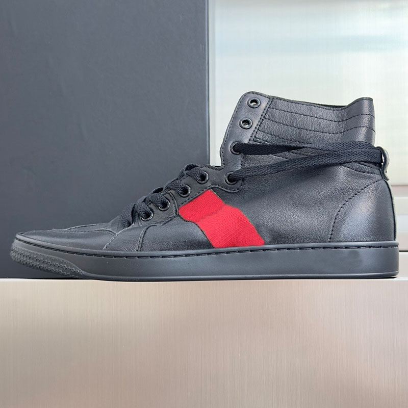 Stretch High Top Sneaker Designer Womens Mens Lychee Patterned Cowhide Board Shoes With Red Ribbon Embellishment On The Side Flat Bottomed Retro Cas