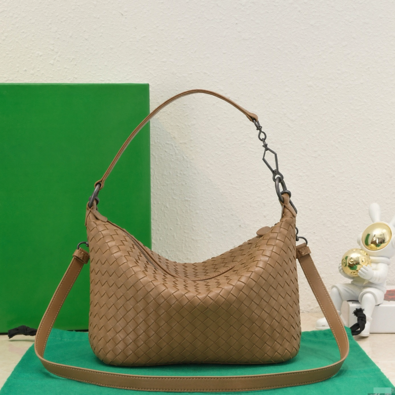 2026 Hot large-capacity single-shoulder underarm women's bag woven handbag textured and trendy mother-daughter tote bag Luxury Bag Designer Bag