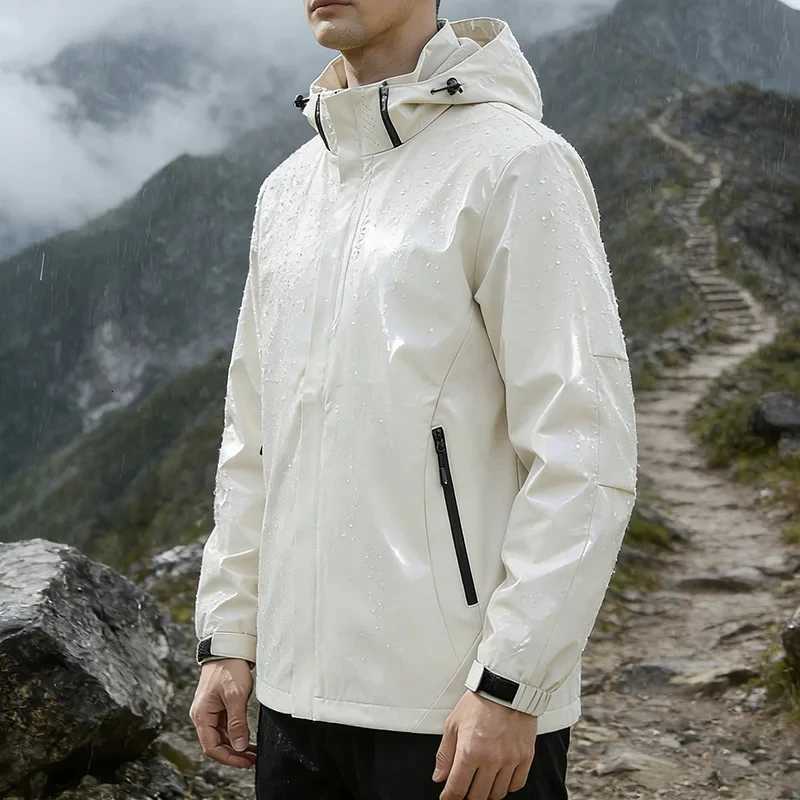 Outdoor Jackets Hoodies Mens Hooded Waterproof s Autumn Lightweight Outdoor Raincoat Hiking Climbing Windproof Fashion Windbreaker Coat ManT261016