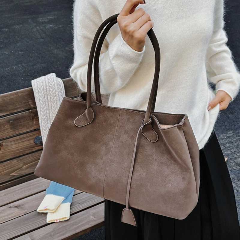 Brown Suede 2026 Tote Bag Luxury Design Top Handle Large Capacity Females New Minimalist Casual Daily Commute Bag for Women X261016