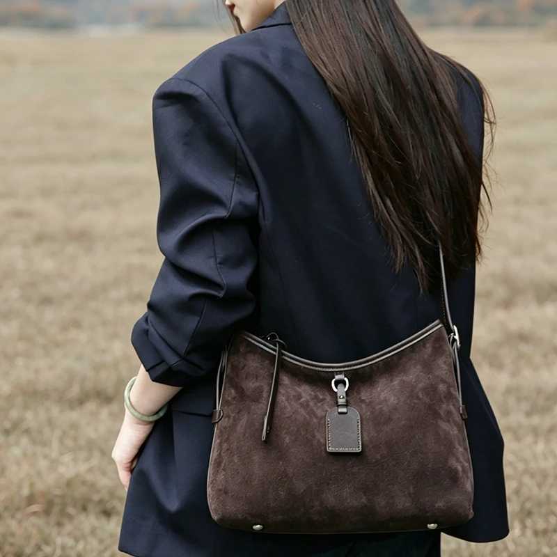 Totes Winter Women's Natural Suede Leather Classic Underarm Bag Female Soft Cowhide Durable Handbags Ladies Luxury Designer Bags X261016