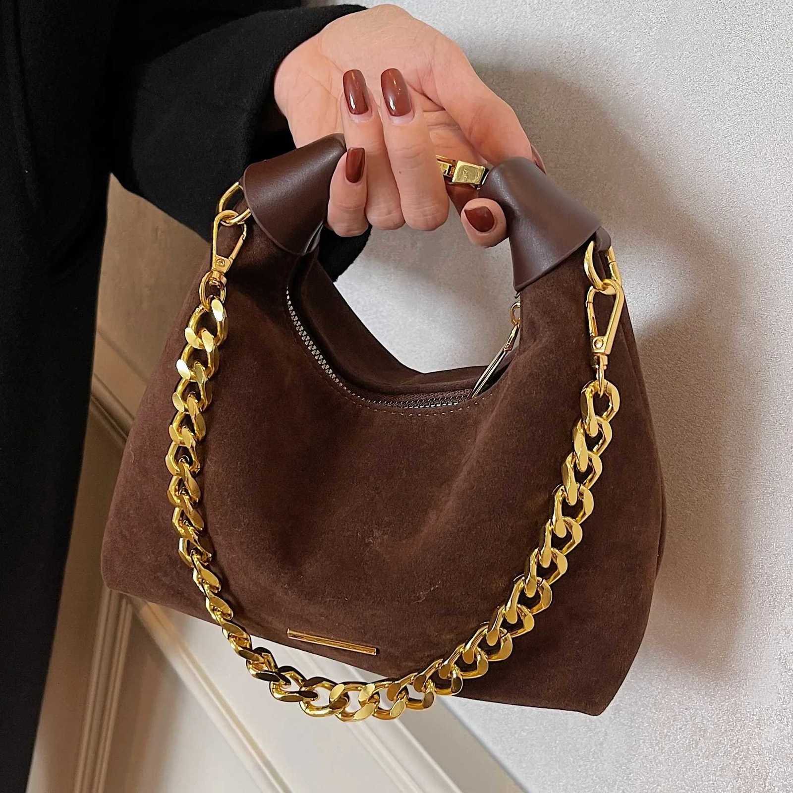 Shoulder Bags French Niche Suede Shoulder Bag Women 2025 Fashion Handbag Casual Retro Messenger Bag Luxury Designer Handbag X261016