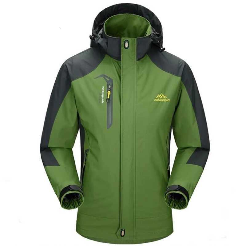 Outdoor Jackets Hoodies Hiking 4XL 5XL Men Fece s Outdoor Softshell Hooded Waterproof Windproof Rain Windbreaker Hunting ClothesT261016