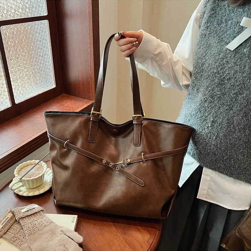 Tote Bag Designer Retro PU Leather Shoulder Handbag For Women Winter Trend Y2K Fashion Handbags Females Travel Tote Bags Q261016