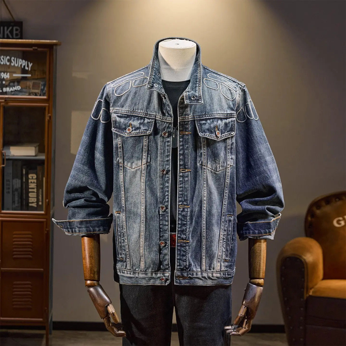 Men's Autumn and Winter Denim Jacket Loose Fit Plus Size Embroidered Trendy Retro Washed Top Versatile Workwear 261012