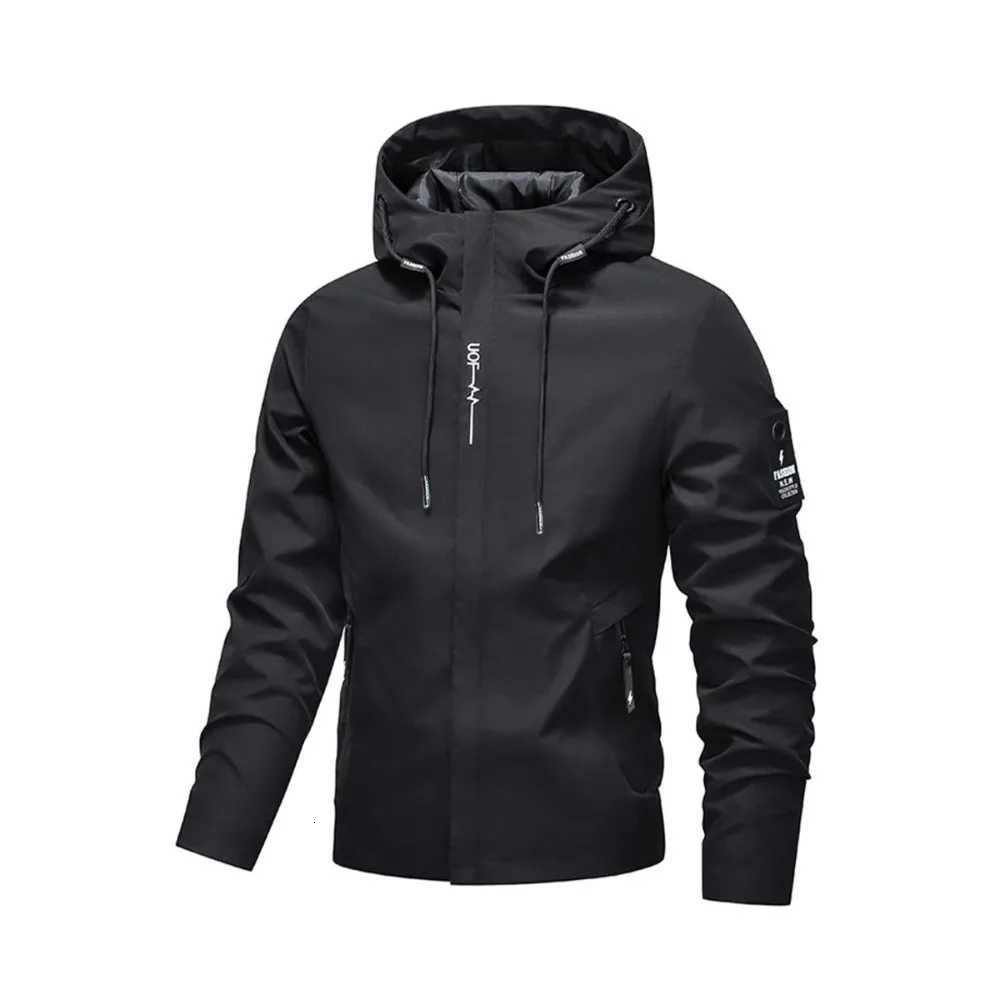 Outdoor Jackets Hoodies 2026 Men's New Waterproof Softshell Outdoor Zip up Hooded Windbreaker Lightweight Hiking Cam Coat for Spring AutumnT261