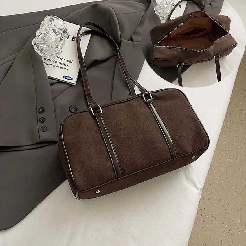 Totes Retro Brown Commuter Shoulder Bag Pillow Bag Purses and Handbags 2025 Casual Large Capaci Suede Bag Women New Autumn and Winter X261016