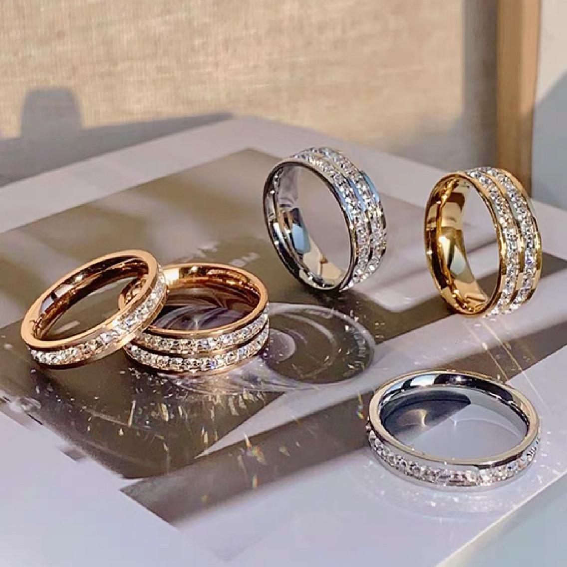 Trendy Popular Titanium Steel With Full Diamond Embellishments, A Fashionable And Luxurious Wide-Band Ring Featuring Zircon Stones That Won't F