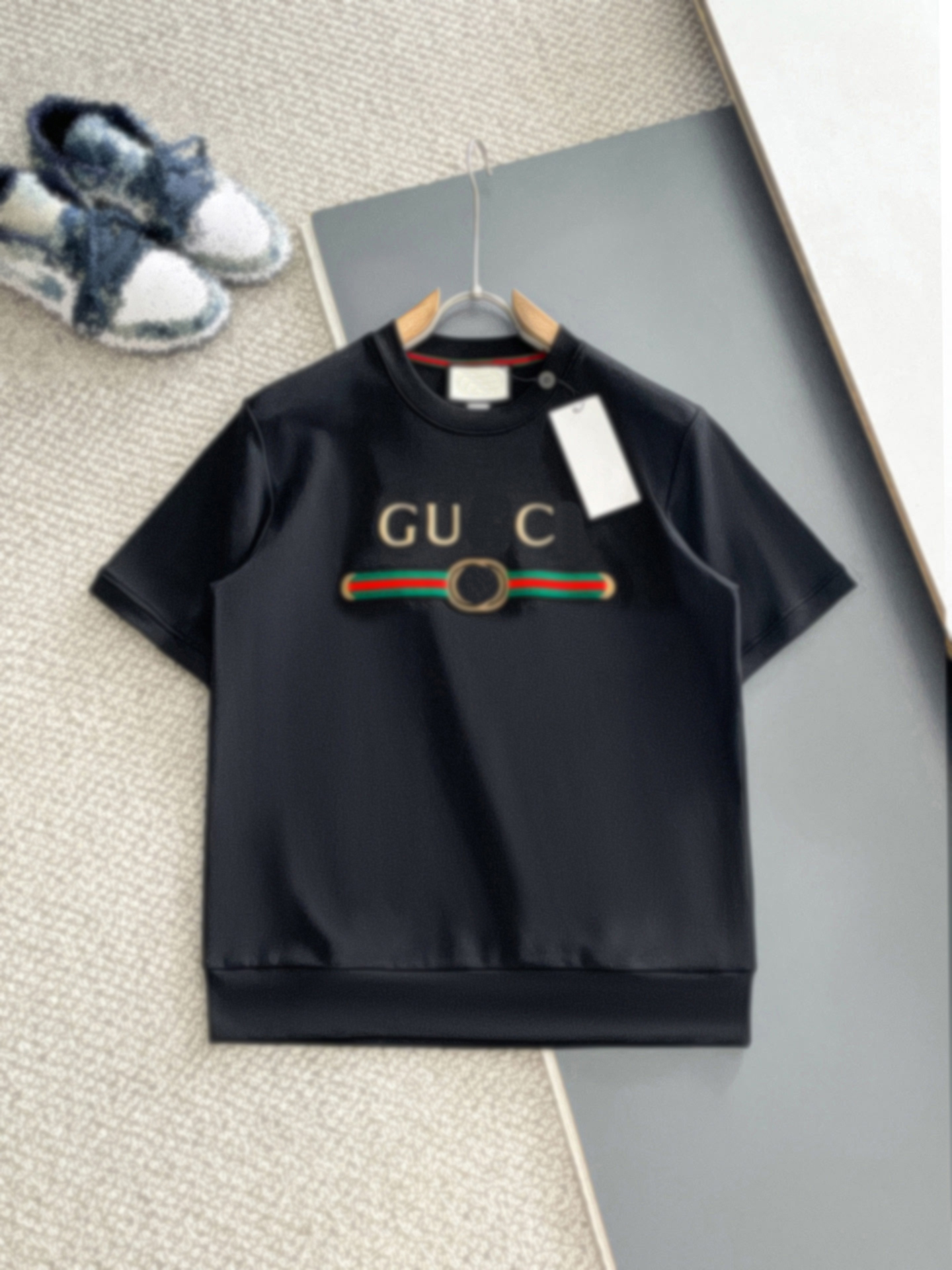 Spring new style hort-sleeved T shirt round neck cotton fabric women's and men's high-quality T-shirt Color black white Size s-2xl 61015g1