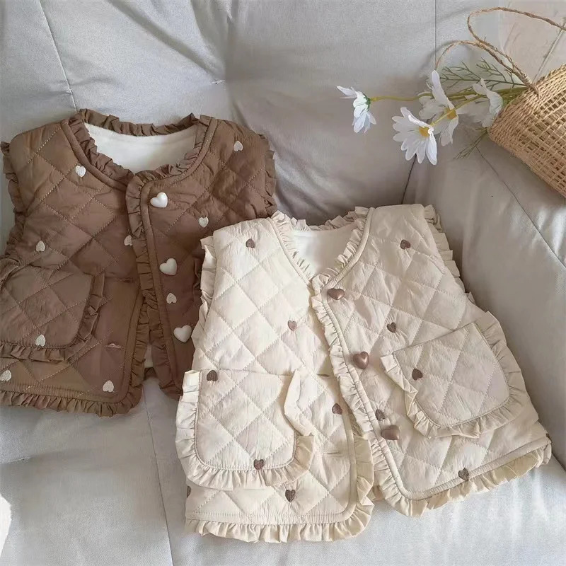 Girls Autumn Vest Children Fleece Thickened Winter Waistcoat Kids Fashion Warm Padded Coats Toddler Casual Clothing 1-6Y261016