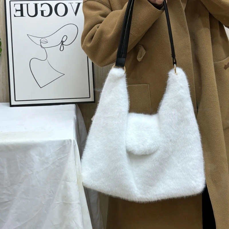 Fashion Deer Color Autumn Winter Fluffy Handbag Women Tote Bag Soft Warm Portable Crossbody Bag Winter Purse Casual Daily Use 261016