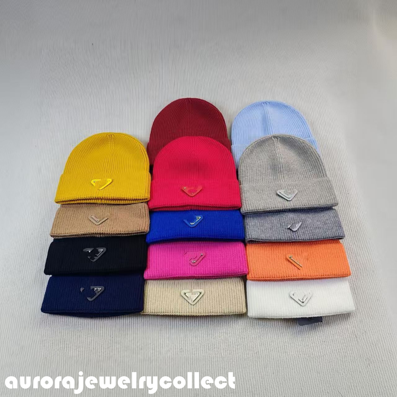 Designer Beanies Men Women Knit Hat Bonnet Autumn Winter Versatile Warm Knitted Beanie With Inverted Triangle Design