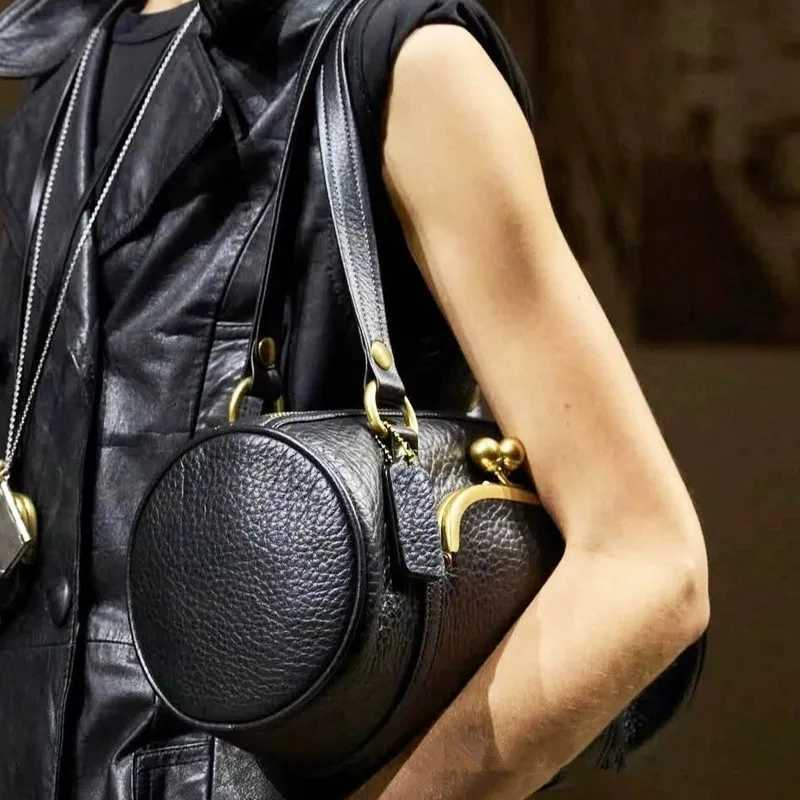 Totes Luxury Frosted Shoulder Bag Barrel-shaped Kisslock Women Bag Retro Suede Handbag Designer Bags for Women Boston Pillow Bags NEW X261016