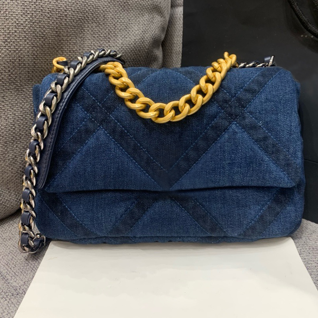 12A Women Diamond Quilted Denim Flap Shoulder Bag Two-Tone Thick Gold Metal Chain Crossbody Handbag Vintage Denim Ladies Casual Purse AS1160 26X16X9