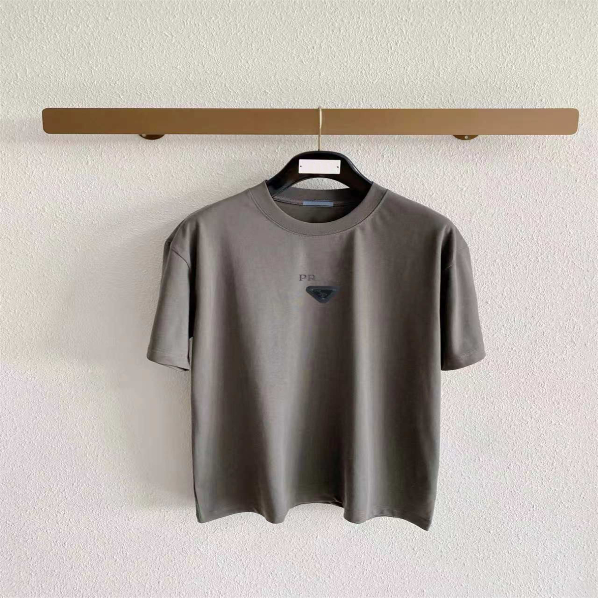 Spring new style hort-sleeved T shirt round neck cotton fabric women's and men's high-quality T-shirt Color black white Size s-2xl 61015v1