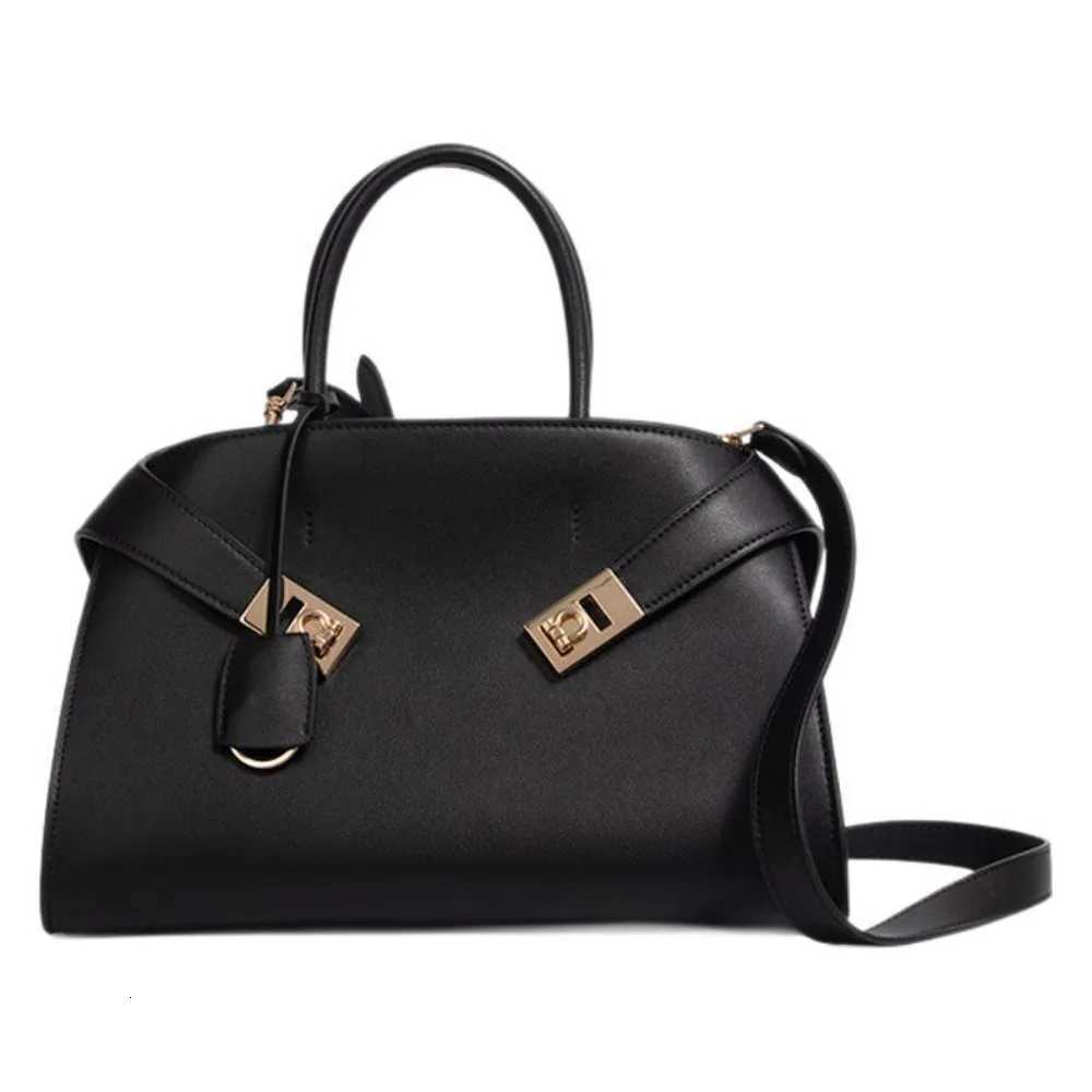 Shoulder Bags Niche Design Tote Bag Large-capacity Cowhide Shoulder Messenger Bag Unique Texture Fashionable and Simple H261016