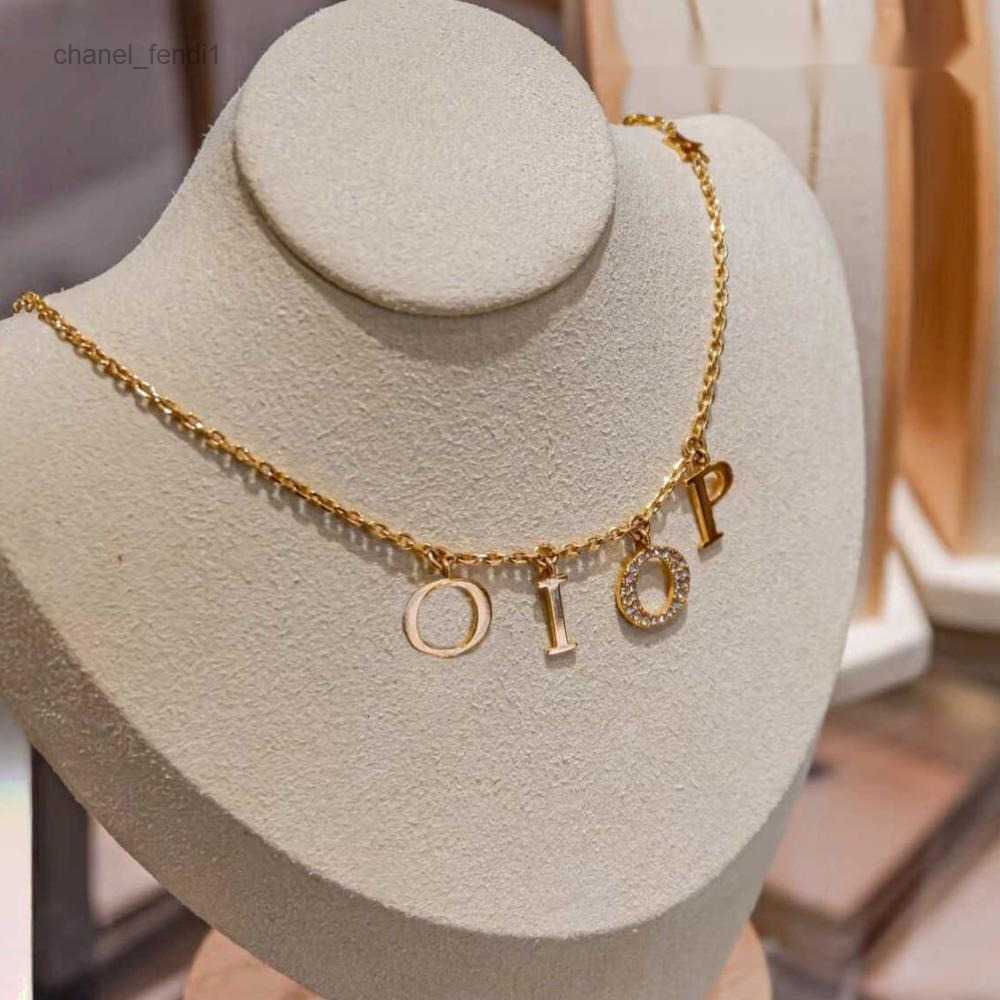 Pendant Necklaces Letter designer necklace diamond pendant necklace designer for women simple shiny elegant luxury jewelry plated gold necklaces fas