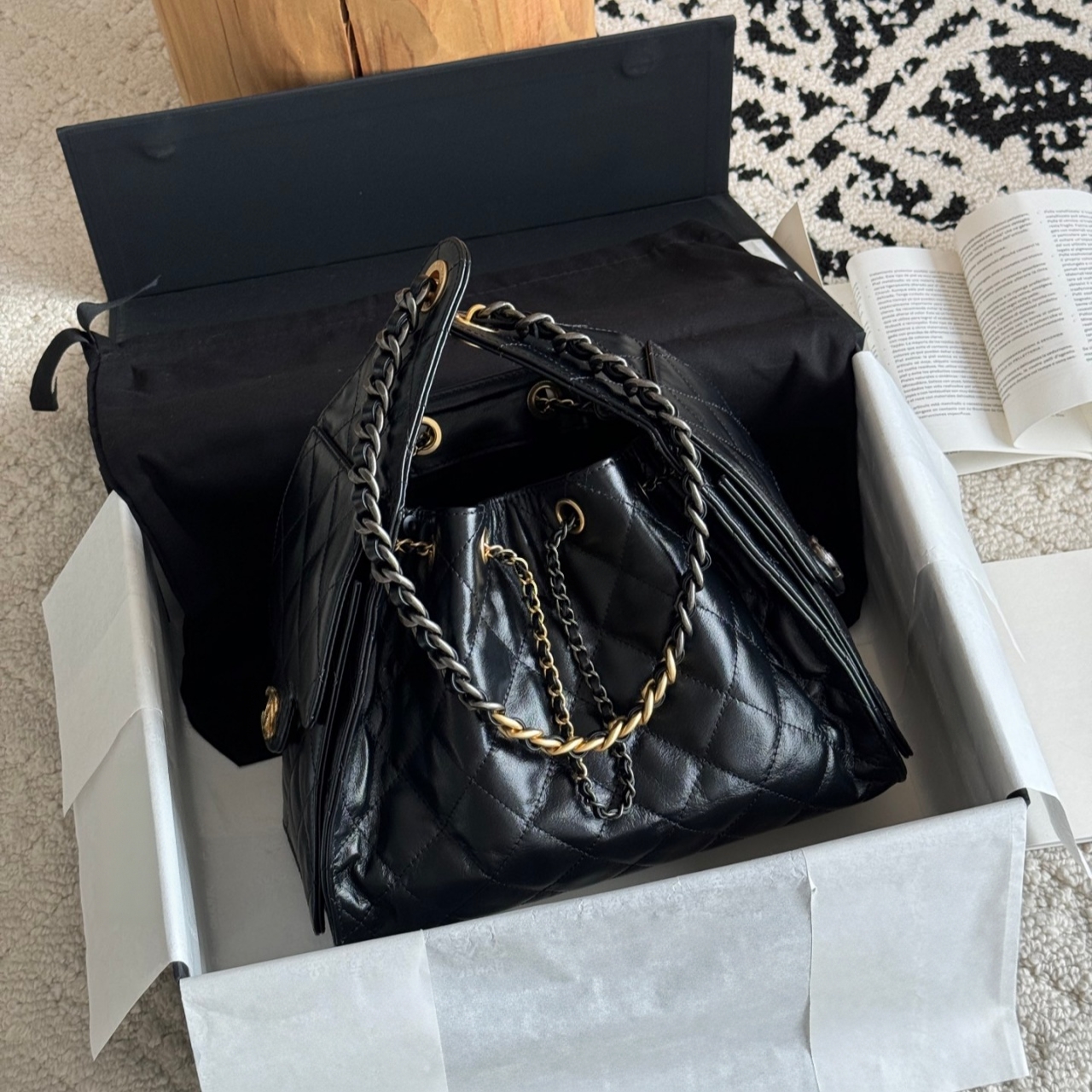12a designer shoulder bag luxurys handbags high quality designer bags 26c HOBO Bag 25bag oiled wax leather 20cm 30cm luxurys designer bags gift box