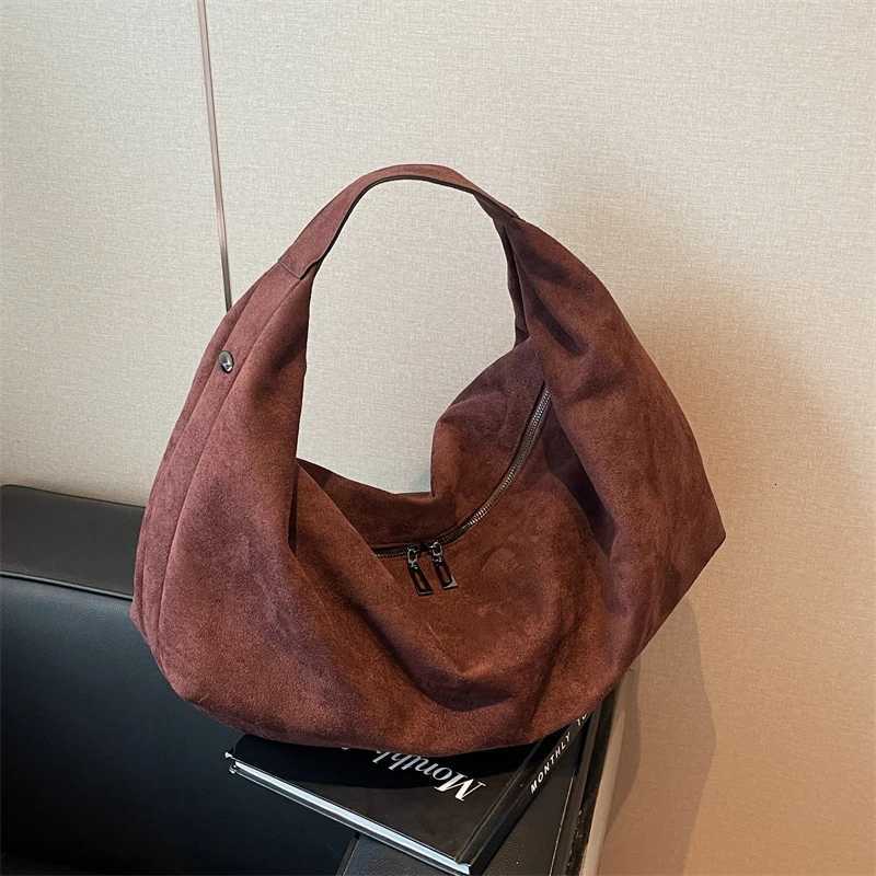 Totes Women Half Moon Bags Large Capacity Hobo Shopper Bag High Quality Soft Faux Suede Bag Fashion Korean Female Underarm Tote Bags X261016