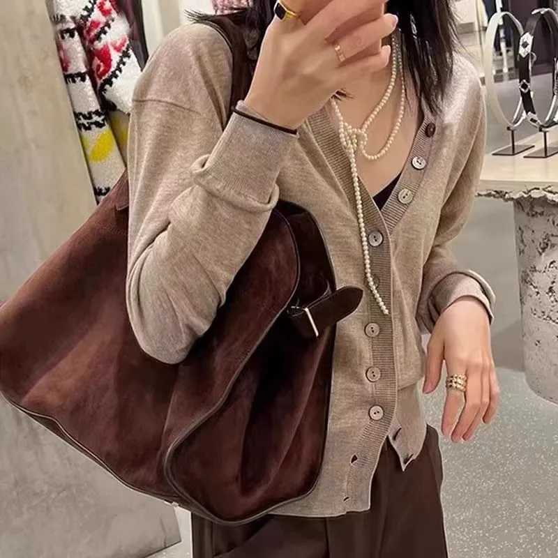 Shoulder Bags 2025 New Women's Suede PU Tote Bag - Large Capacity Vintage Commuter Handbag with Premium Unique Design for Spring Summer X261016