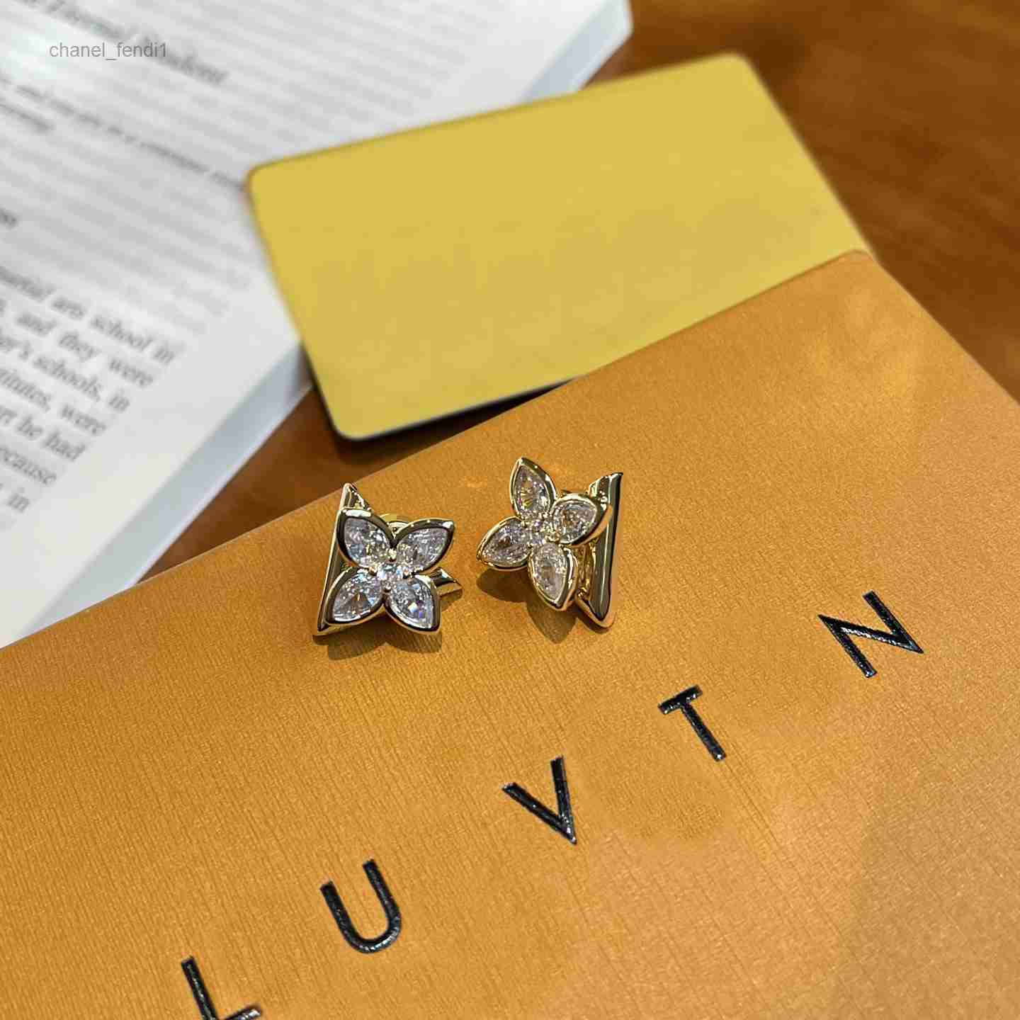 Unique Designer Gold Plated Letter Clover Zircon Earrings A Luxurious High End Gift Suitable For Womens Casual Style And Versatile Jewelry