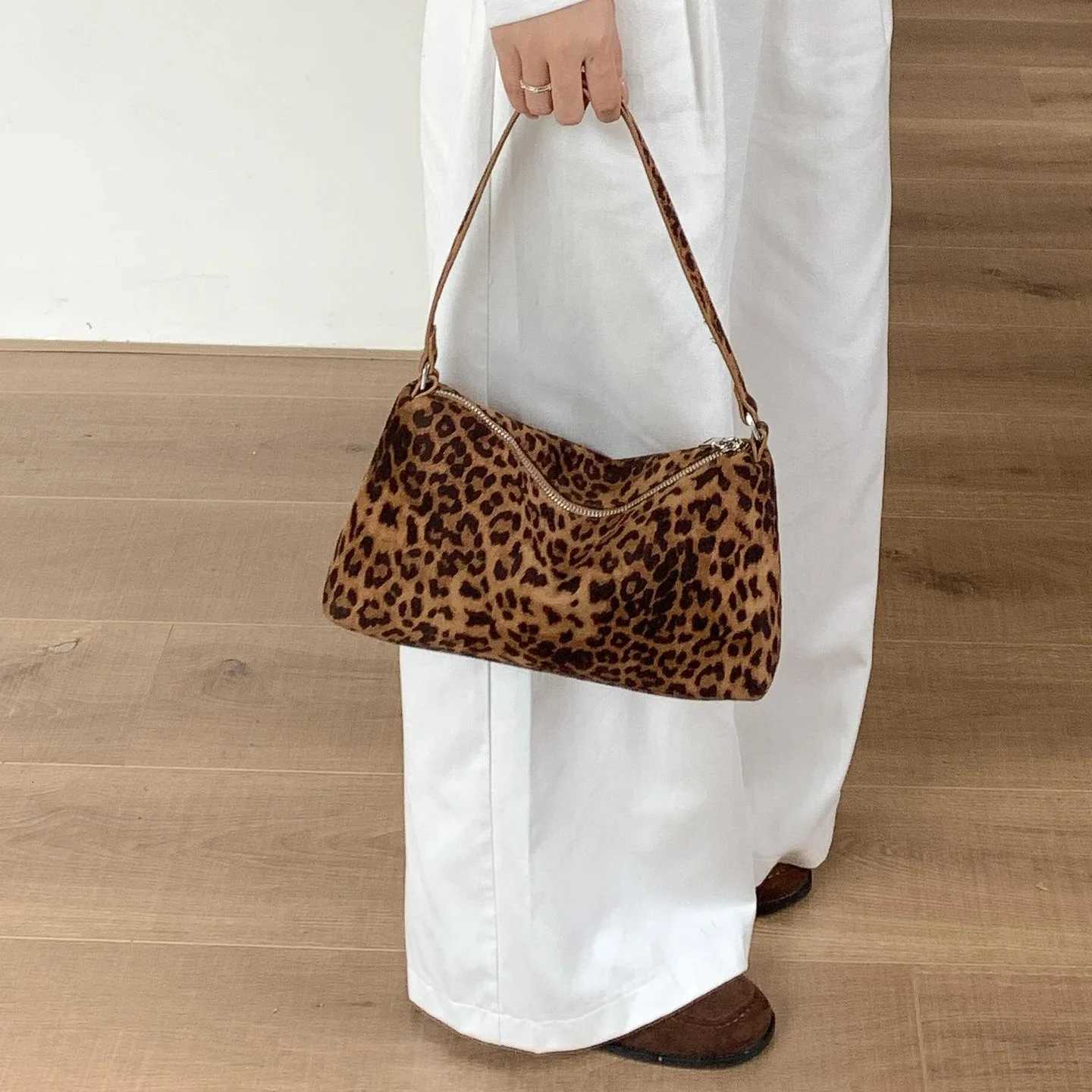 Totes Plush Niche Underarm High-end Retro Small Square Suede Bag All-match Autumn And Winter Ladies Shoulder Bag X261016