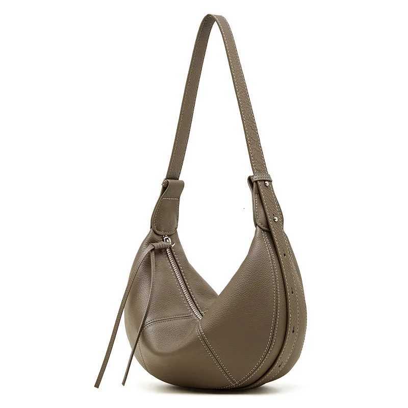 Shoulder Bags Top-Grade Cowhide High-Quality Cow Horn Crossbody Bag Dumpling Shoulder Bag New Designer Genuine Leather Shopping Crossbody Bag H26101