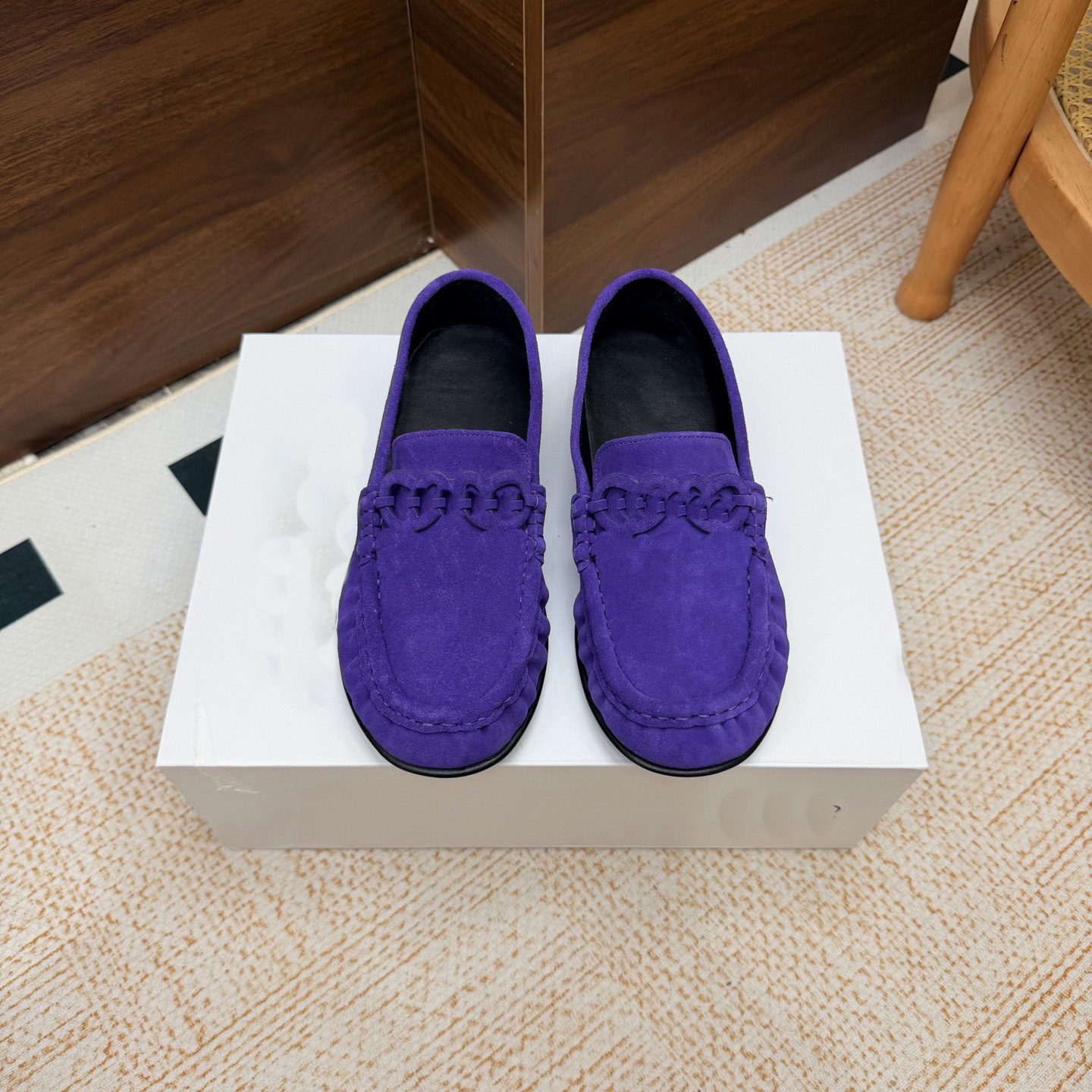 10a Top Quality Luxury Designer Real Leather 2026ss Winter New Suede Square Initial Letter Loafers Casual Shoes