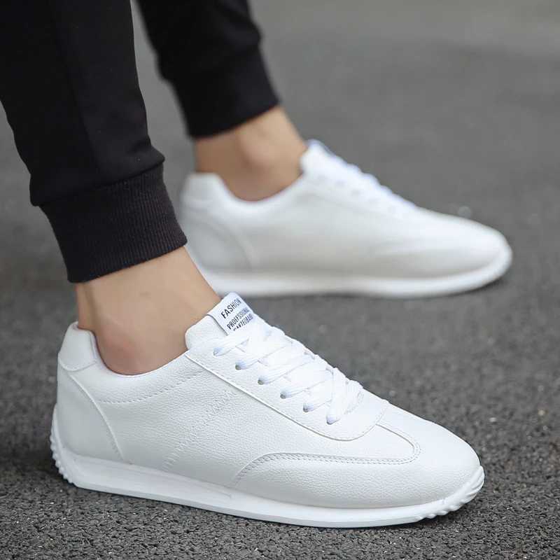 Casual Shoes QZHSMY Leather Men Shoes Sneakers Trend Casual Shoe Italian Breathable Leisure Male Sneakers Non-slip Footwear White Men Loafers H26101